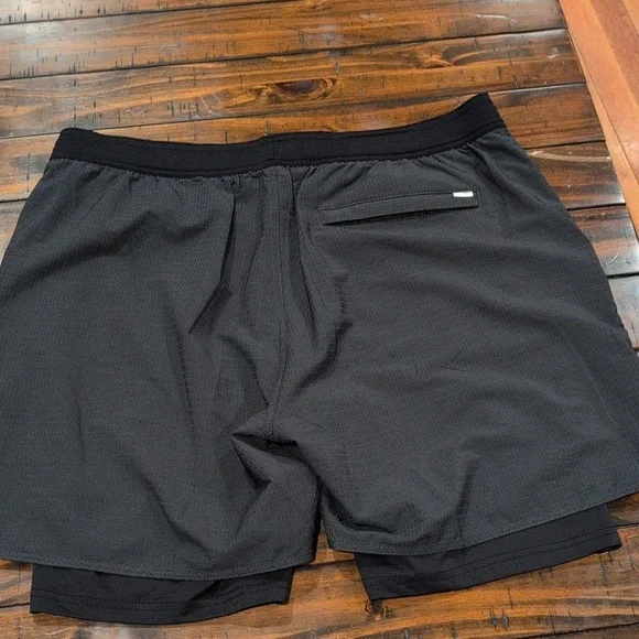 Vuori Stockton Lined Shorts - Picture 5 of 5